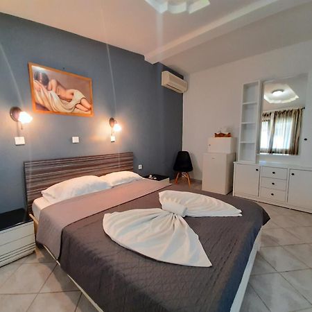 Paraga Rooms Пефкари Стая снимка