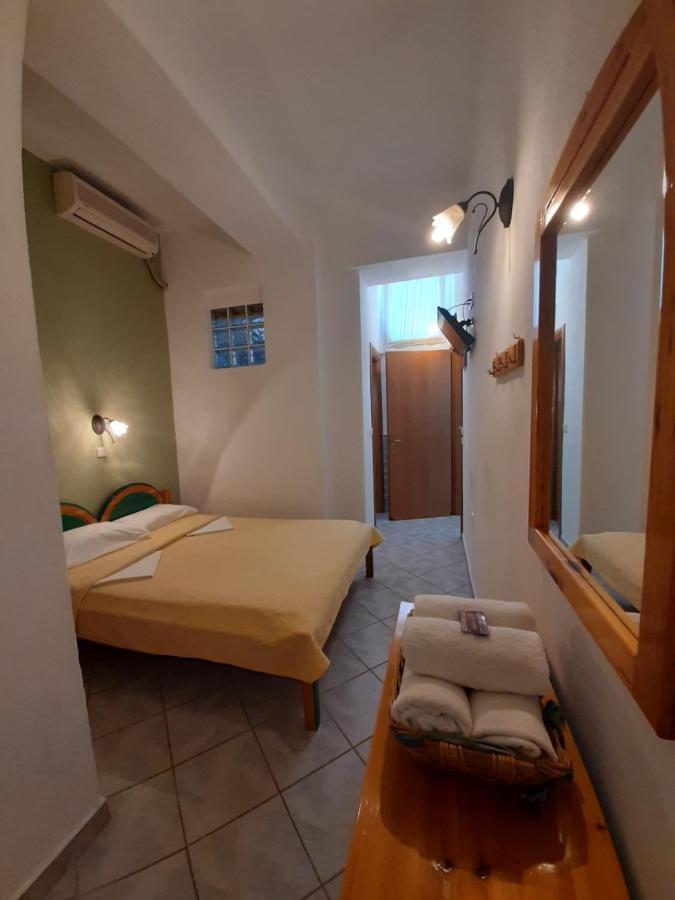 Paraga Rooms Пефкари Екстериор снимка