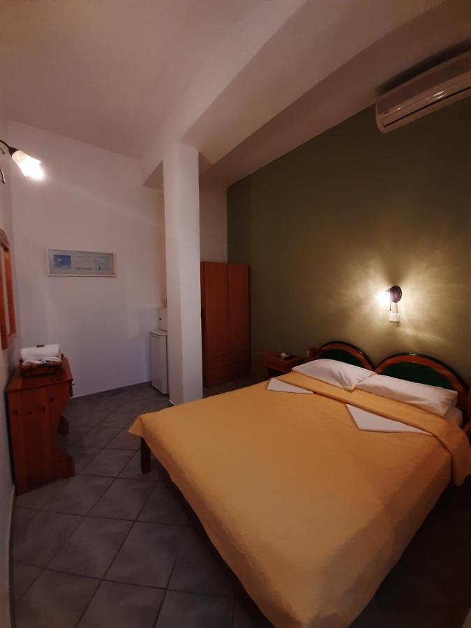 Paraga Rooms Пефкари Екстериор снимка